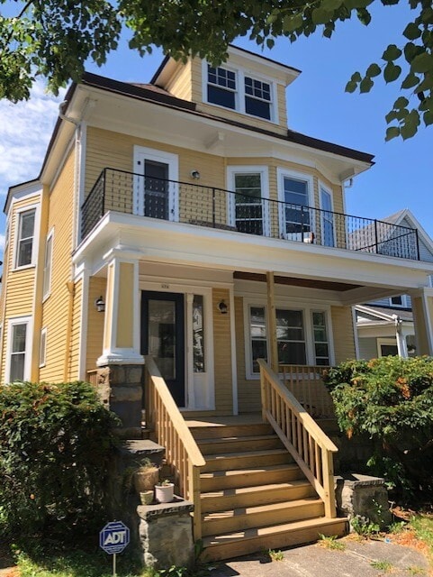 Building Photo - 171 Blaine Ave Unit 2