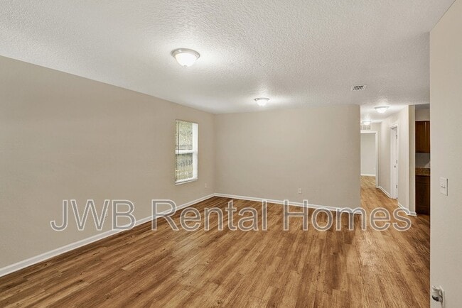 Photo - 5658 Doeboy St