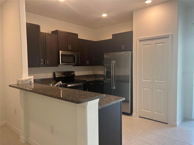 Photo - 14442 Editors Note St