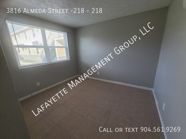 Photo - 3816 Almeda St Unit 218