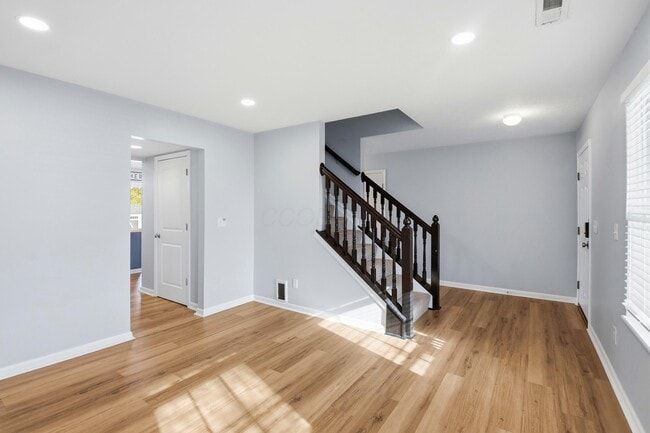 Photo - 601 Clark Ave