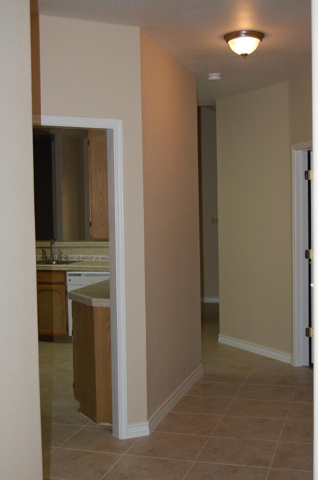 Photo - 230 New Castle Dr