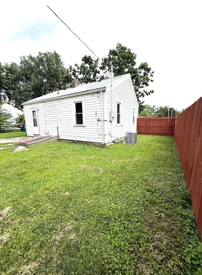 Photo - 1612 W Hunt St