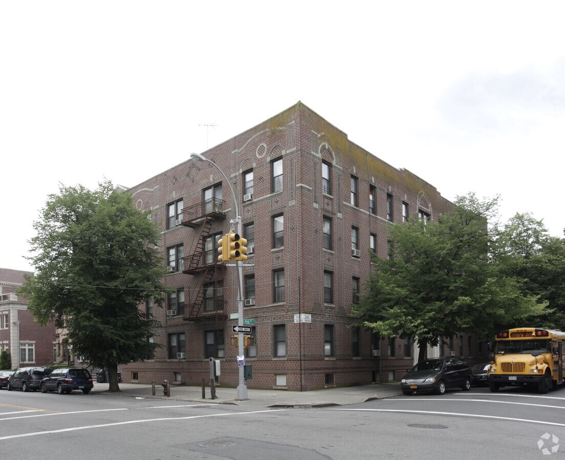 Photo - 1180 46th St Apartments