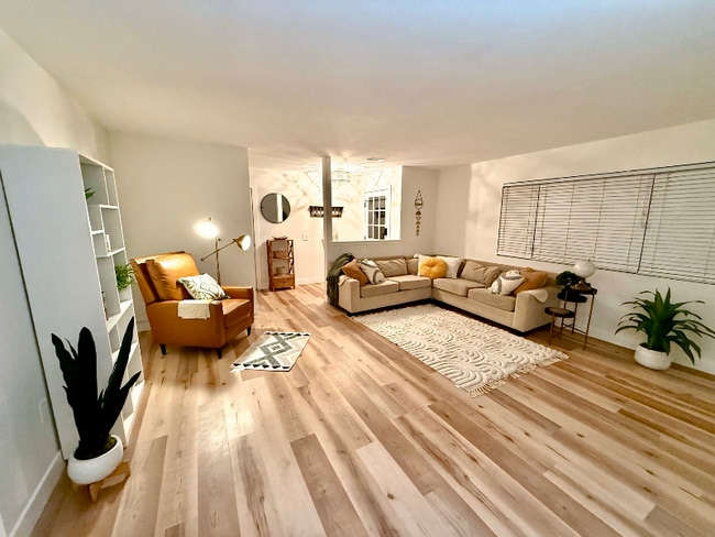 Photo - 942 Ruby Dr Unidad A