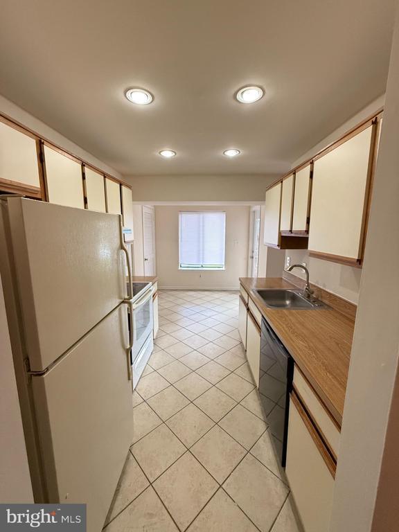 Photo - 8383 Buttress Ln Unit 102