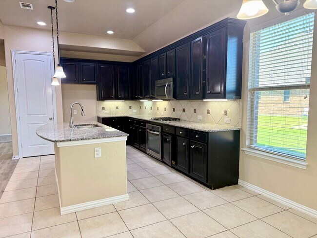 Photo - 288 Benwick Dr