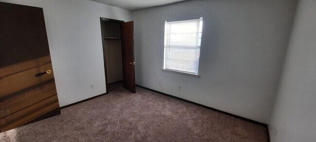 Photo - Buckner Apartments