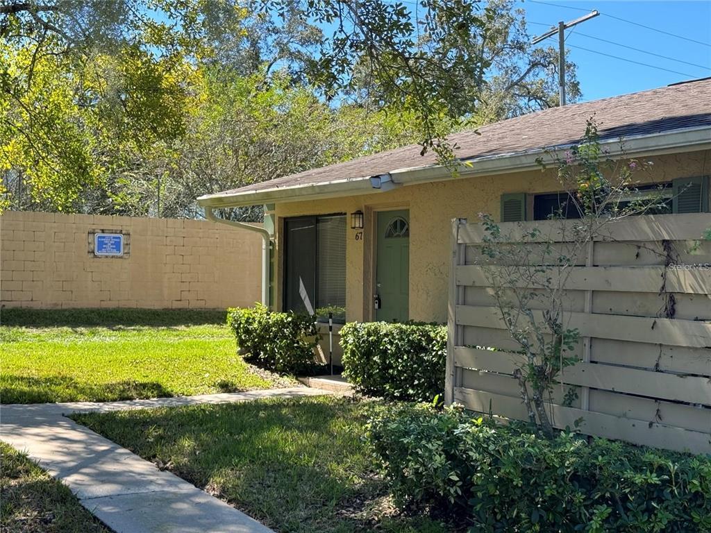 Photo - 725 Northlake Blvd