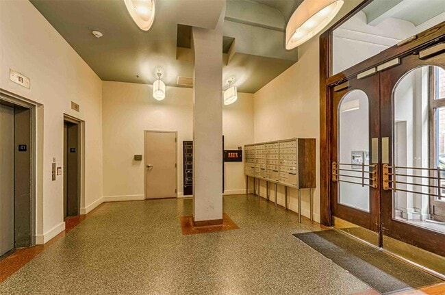 Photo - 1136 Washington Ave Unit 407