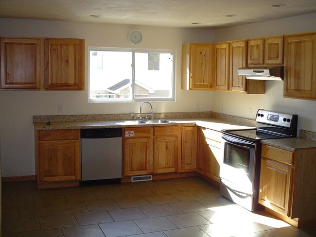 Photo - 1329 Knollwood Ave