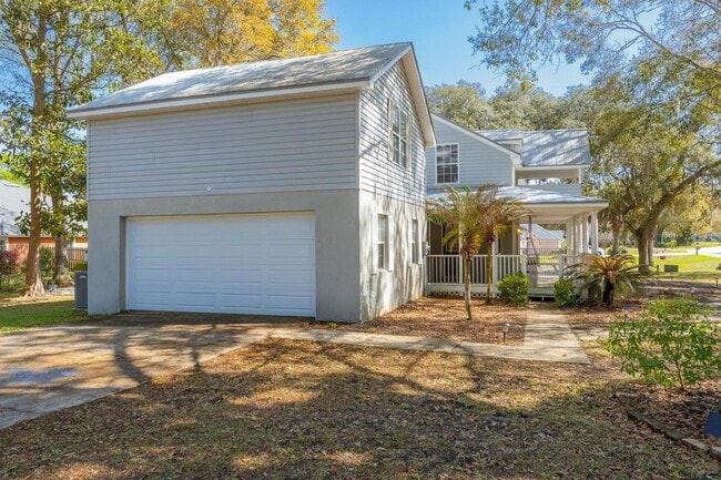 Photo - 728 Willow Wood Pl