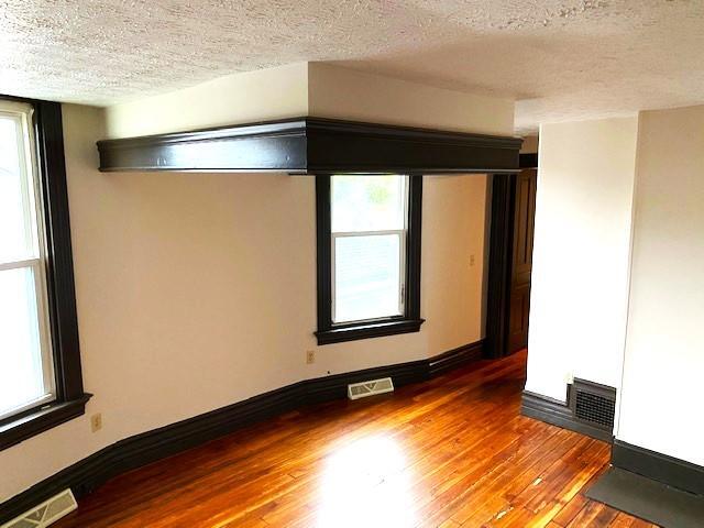Photo - 424 6th Ave