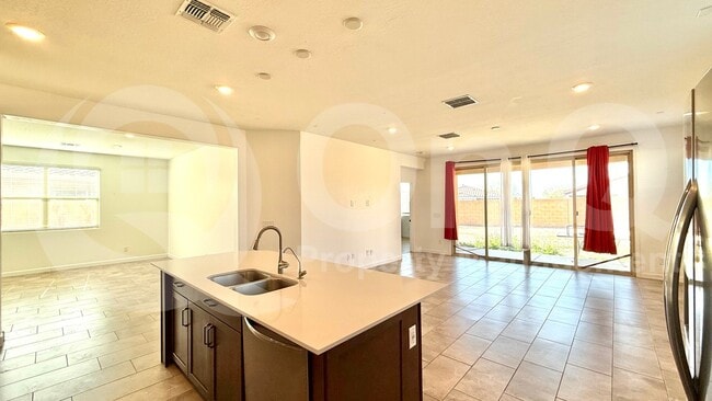 Photo - 82 N 197th Ln