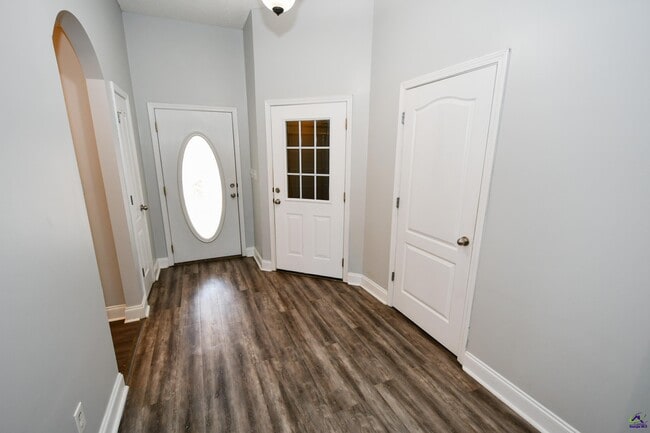 Photo - 226 Wingfield Way