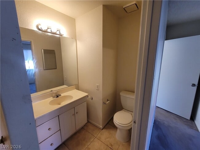 Photo - 4300 N Lamont St Unit 232