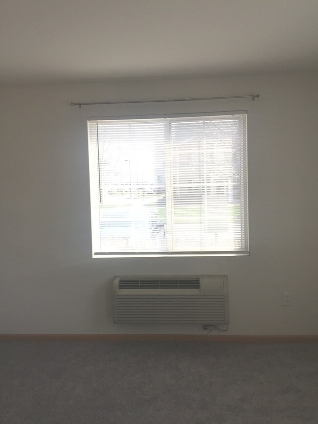 Photo - 122 Bertram Dr