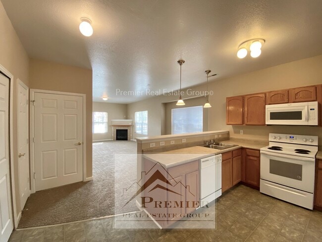 Photo - 1564 Monterey Rd