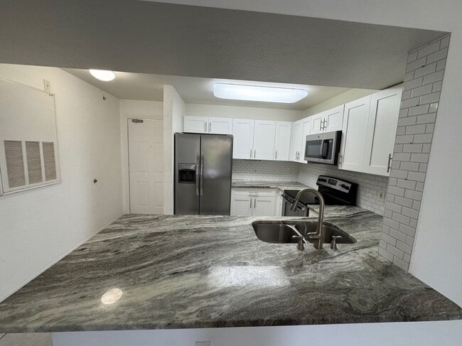 Photo - 8244 Key Royal Cir