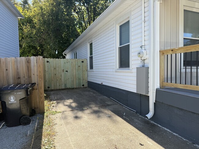 Photo - 538 University Ave