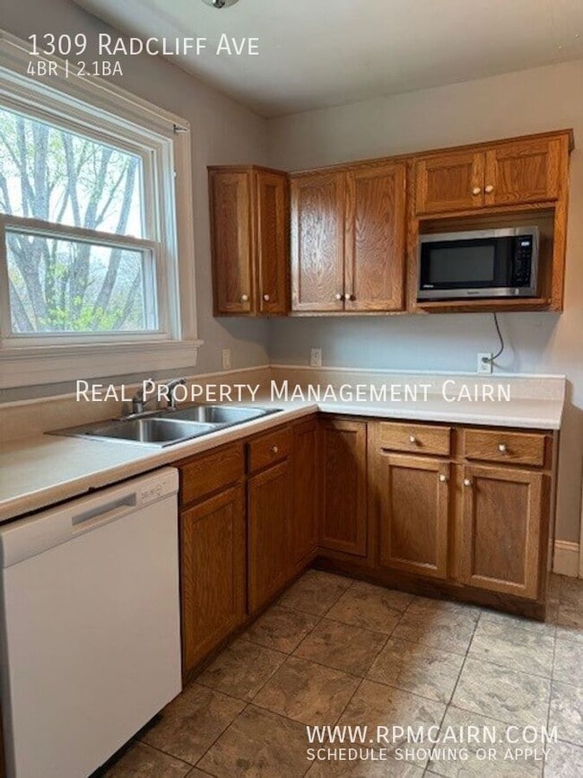Photo - 1309 Radcliff Ave