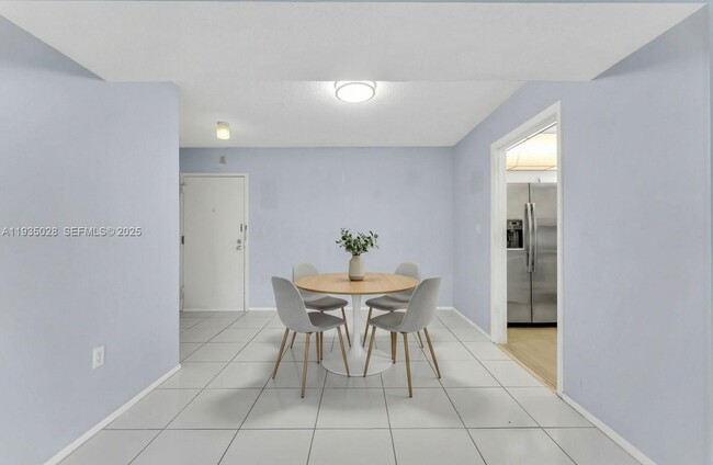 Photo - 4172 Inverrary Dr Unidad 304