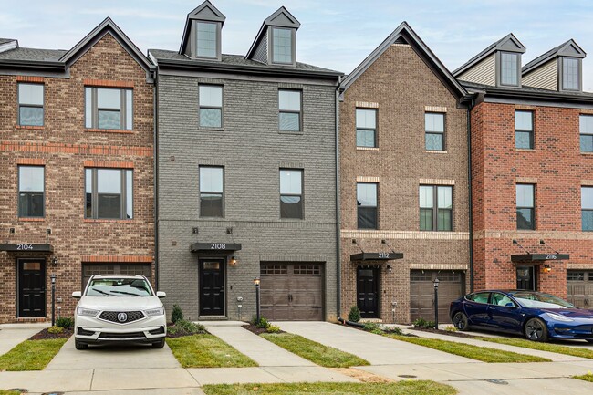 Building Photo - New Luxury Townhome Available in Belle Heights! ***Available Early July 2026***