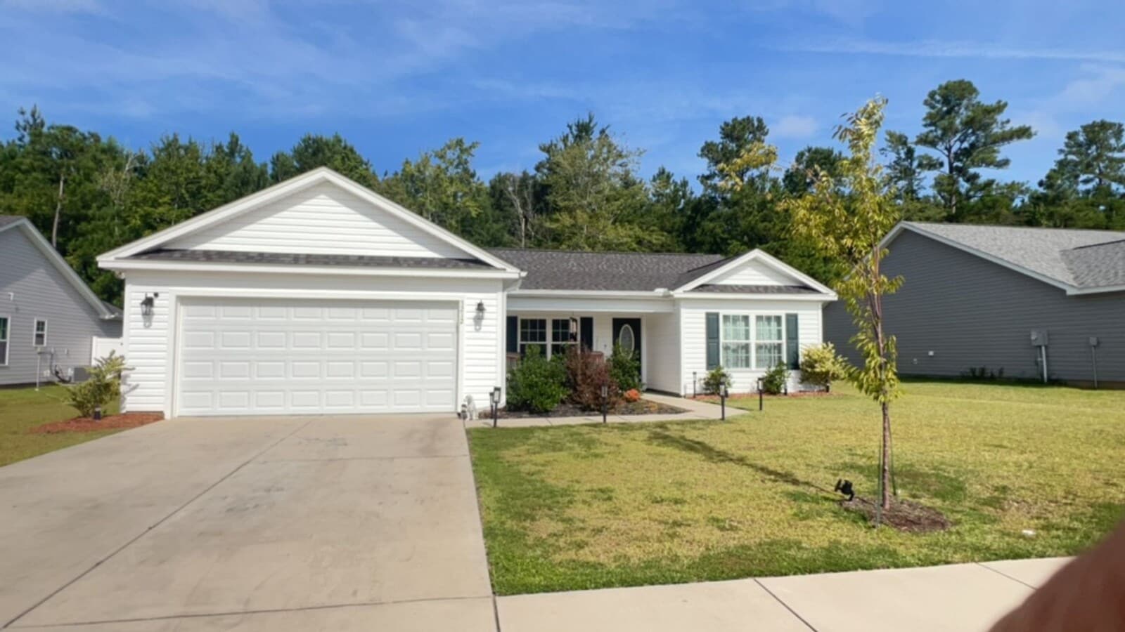 Photo - COMING SOON - IDEAL rental for easy commut...