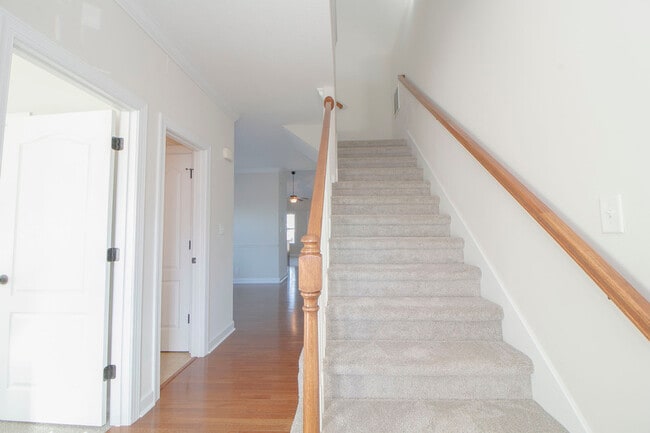 Photo - 115 Annalise Dr