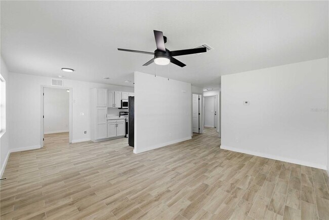 Photo - 712 NE 26th St