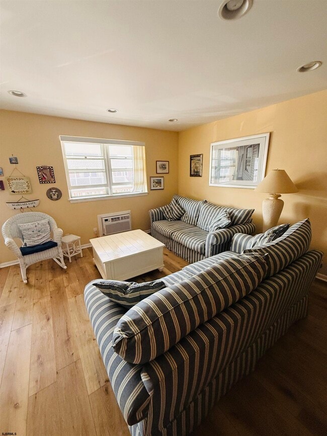 21 S Monroe Ave Unit b11