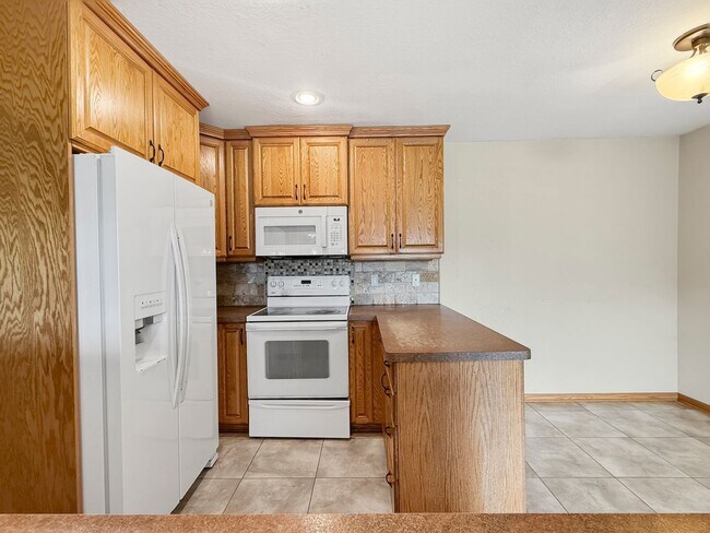 Photo - 11424 Hanson Blvd NW