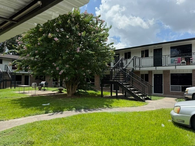 Building Photo - 2201 N Grand Blvd Unit 13 Rental