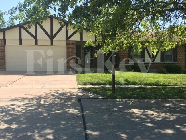 Photo - 15426 Cousteau Dr House