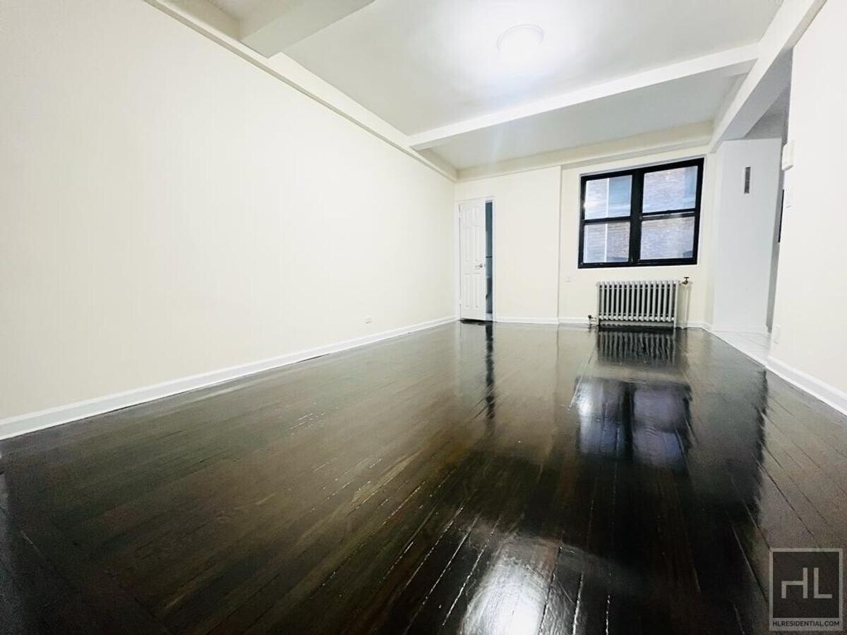 Photo - AMSTERDAM AVENUE Unit 4D