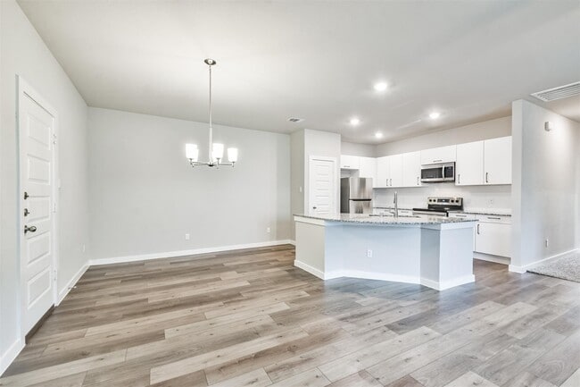 Photo - 9800 Grosbeak Ln