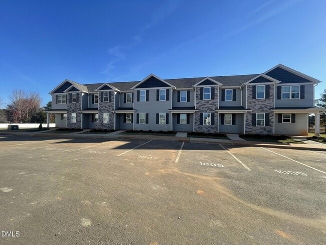 Photo - 1003 Peony Ln