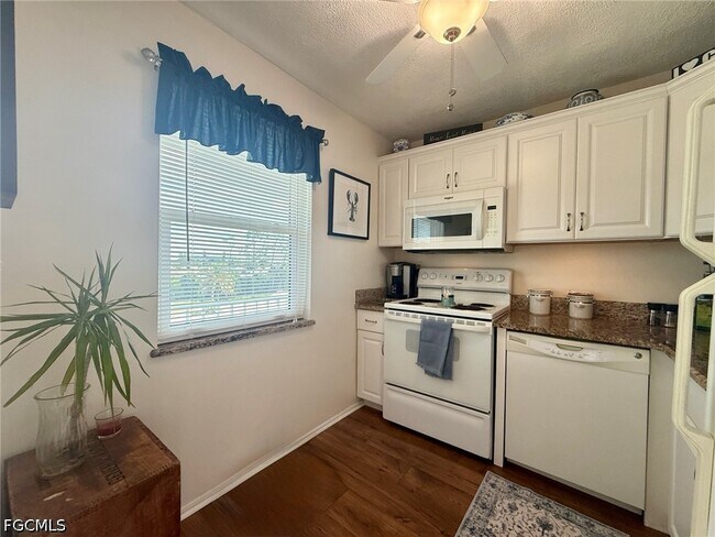 Photo - 1580 Pine Valley Dr Unit 404