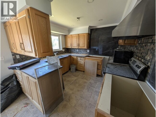 10XXX Southport Rd