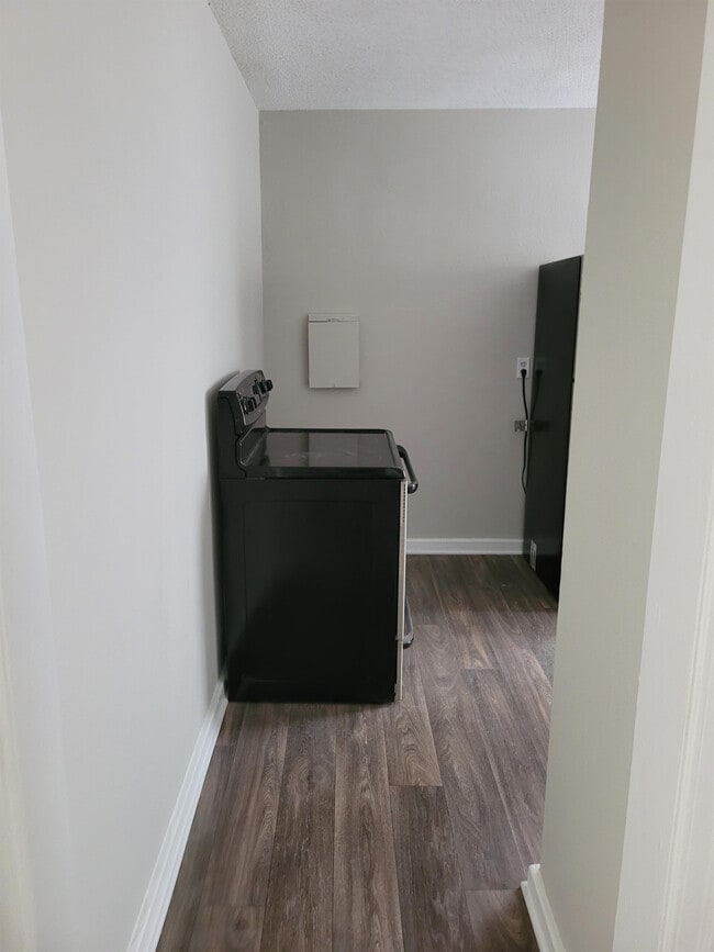 Photo - 332 S Bull St