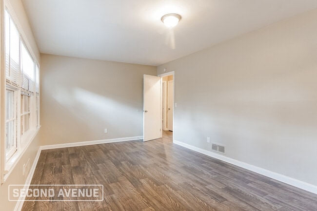 Photo - 9725 Red Ln Dr