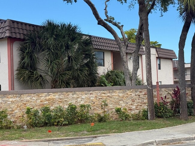 20805 NE 8th Ct Unit 103