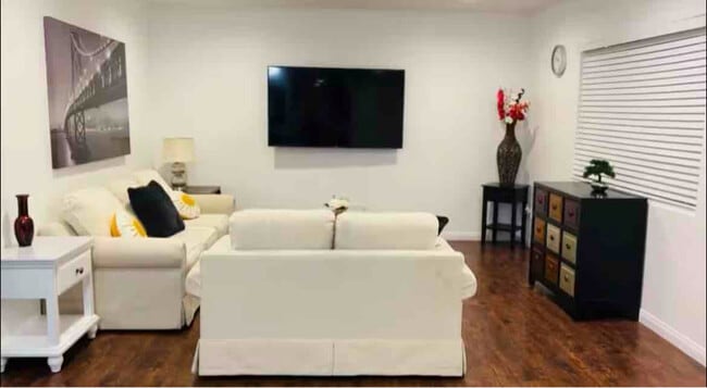 Photo - 15 Aravaca Dr