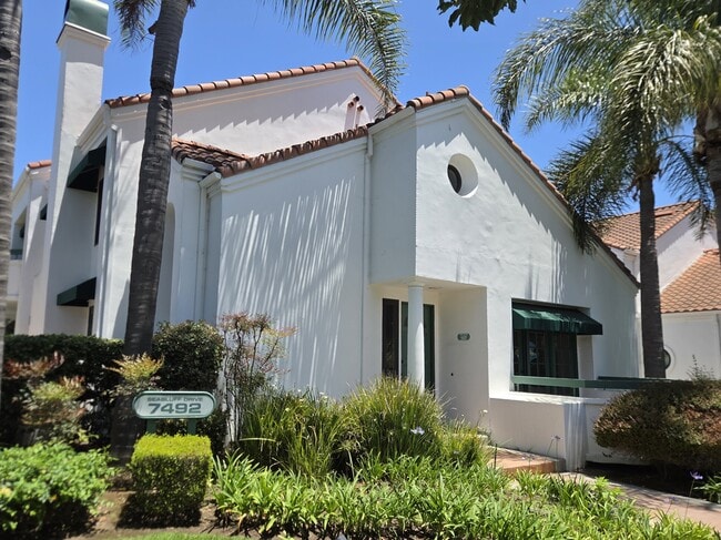 Building Photo - 7492 Seabluff Dr Unit 107