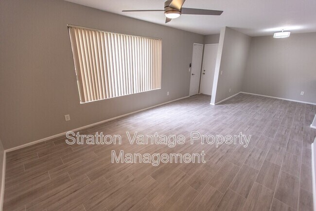 Photo - 1402 E Guadalupe Rd