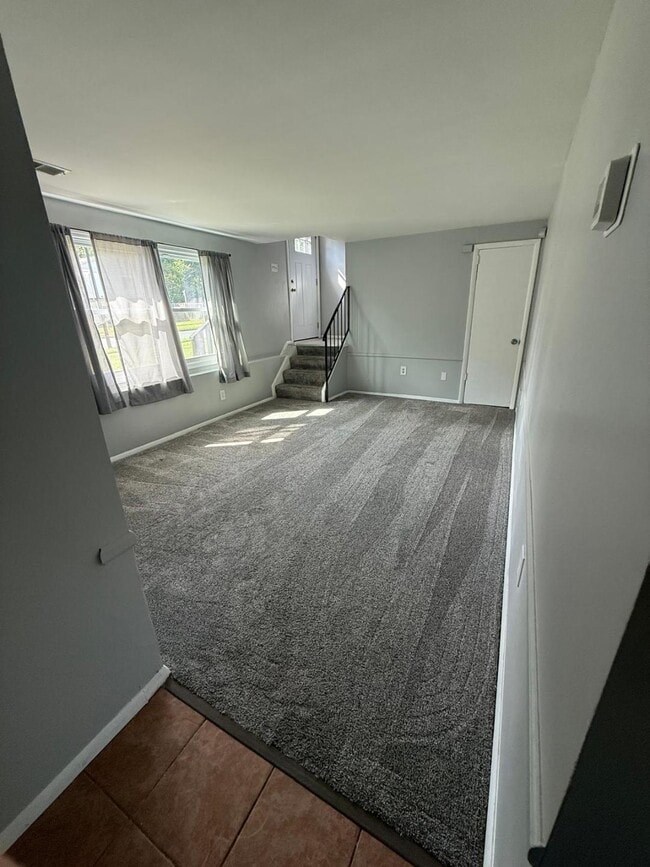 Building Photo - 655 Cadbury Dr Rental