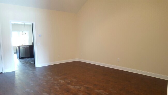 Photo - 116 Ledbury Cove