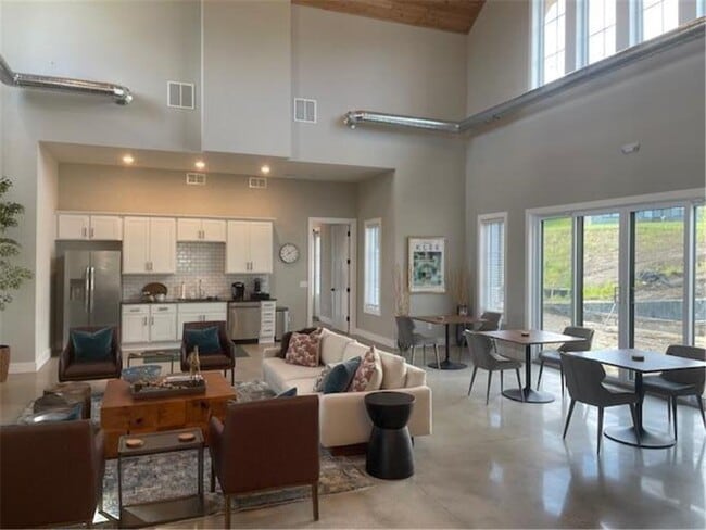 Photo - 5380 Robinwood Ct