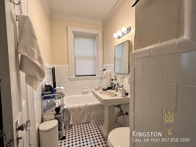 Photo - 38 Park St Unit 1R