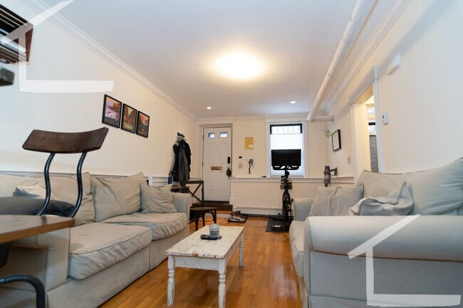 Photo - 19 Glenville Ave